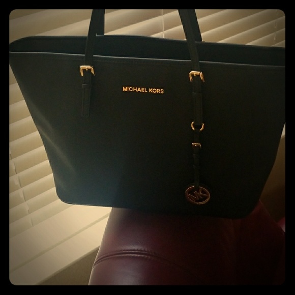 Black Michael Kors leather bag